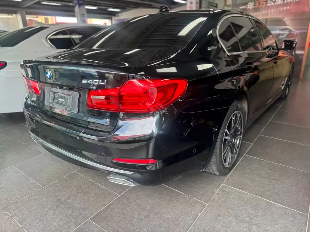 BMW 5 Series New Energy 2019 — фото 9