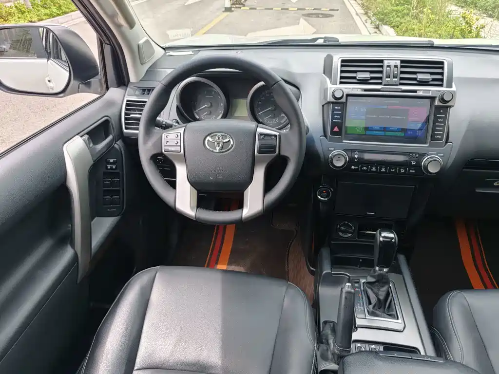 Toyota Prado 2017 — фото 12