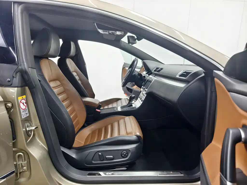 Volkswagen CC 2015 — фото 14