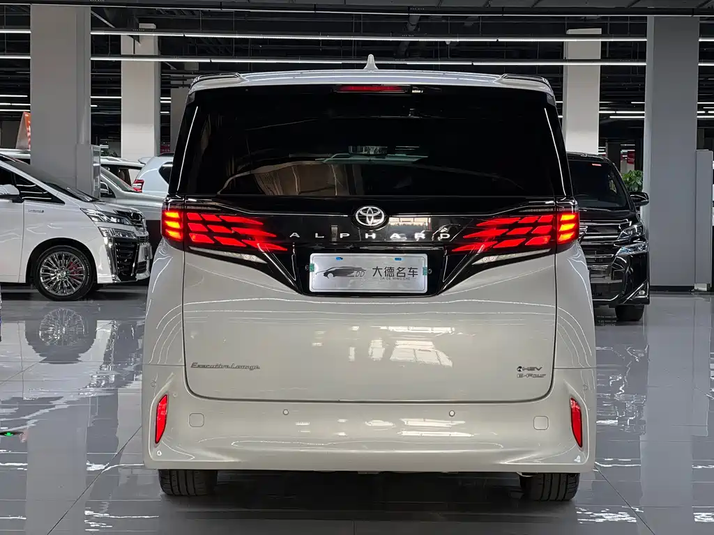 Toyota Alphard 2024
