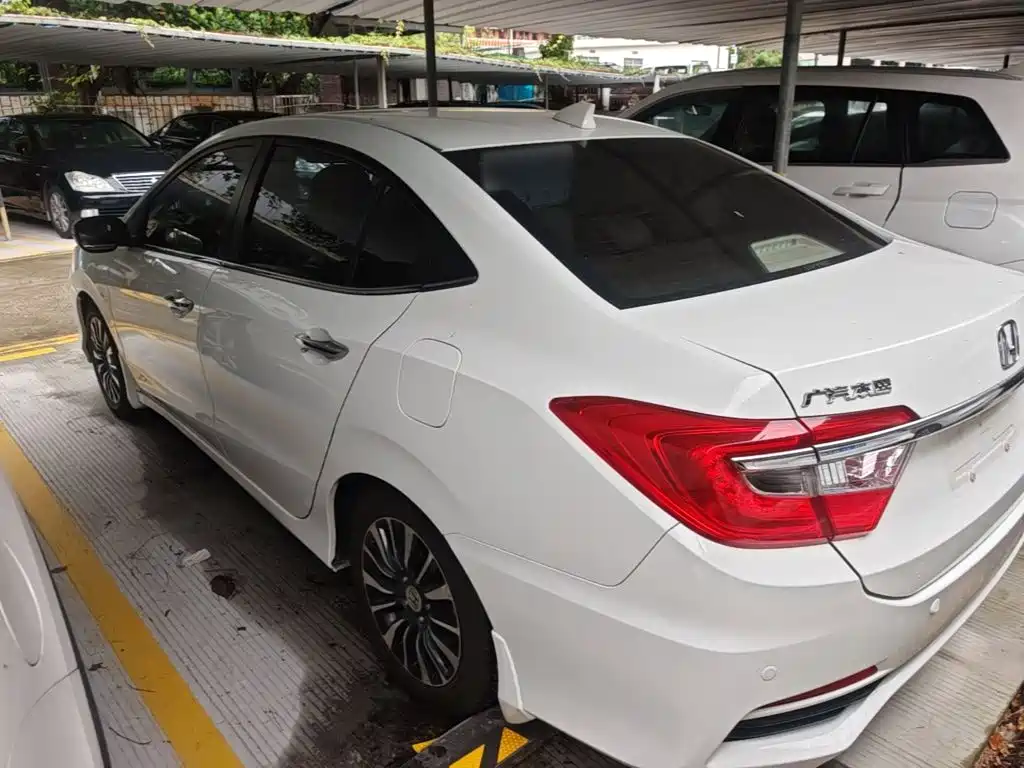 Honda Crider 2014