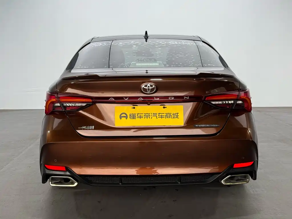 Toyota Avalon 2019 — фото 6
