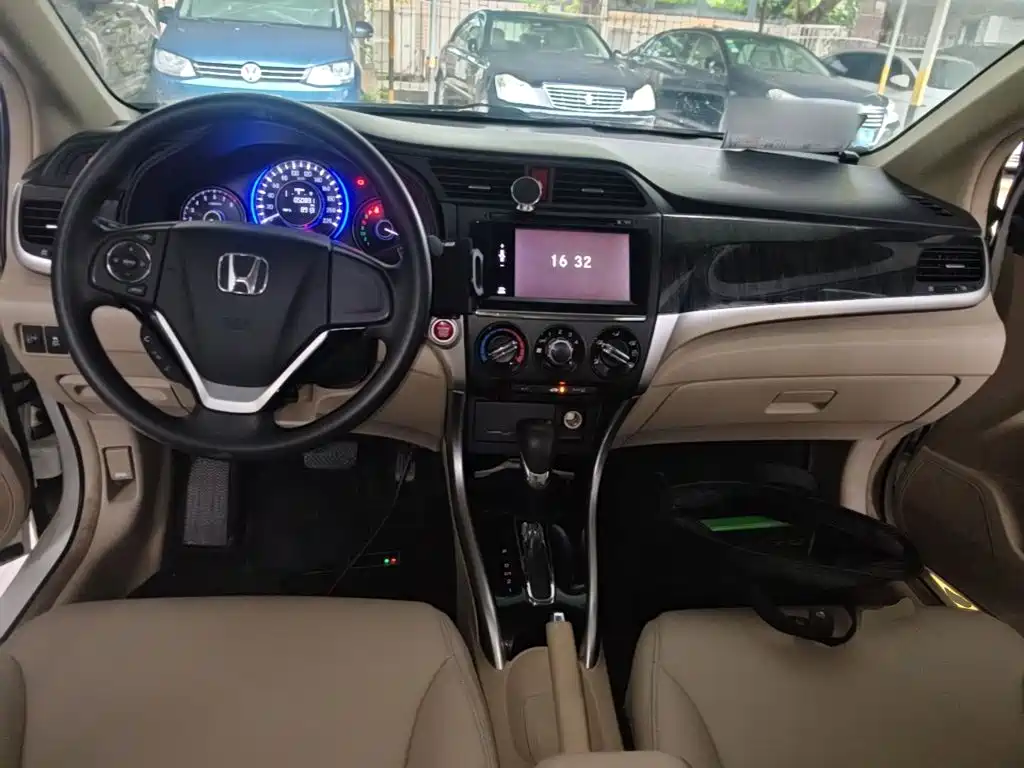 Honda Crider 2014 — фото 10