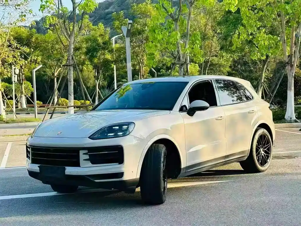 Porsche Cayenne 2024