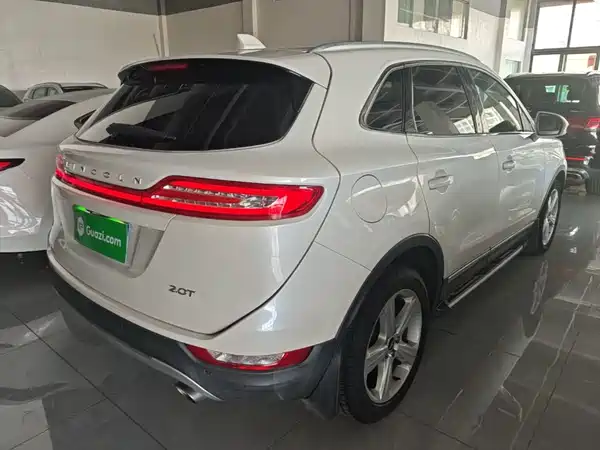Lincoln MKC 2018