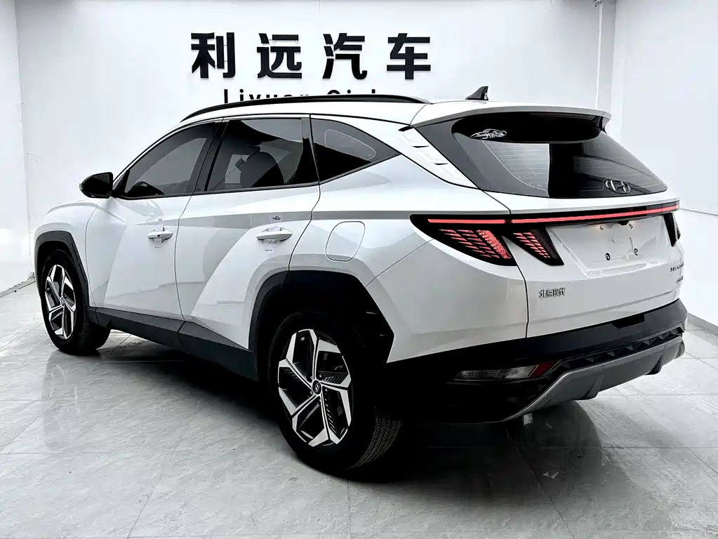 Hyundai Tucson 2024 — фото 16