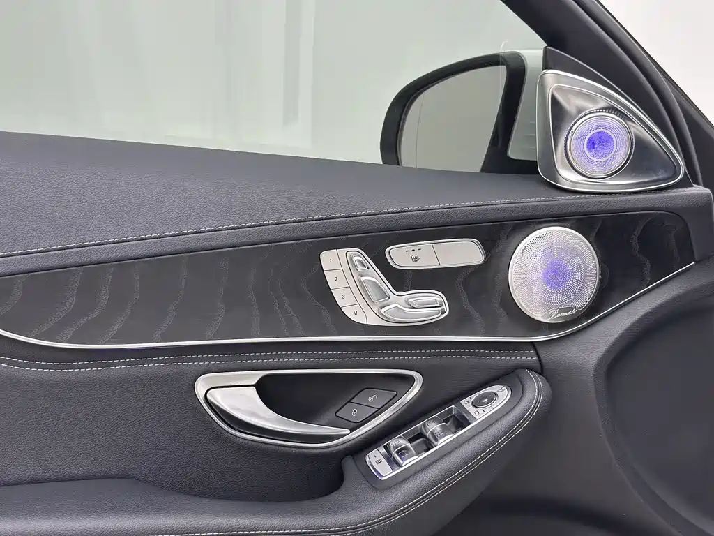 Mercedes-Benz C-Class 2020 — фото 15