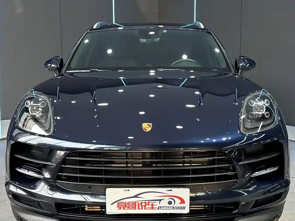Porsche Macan 2021