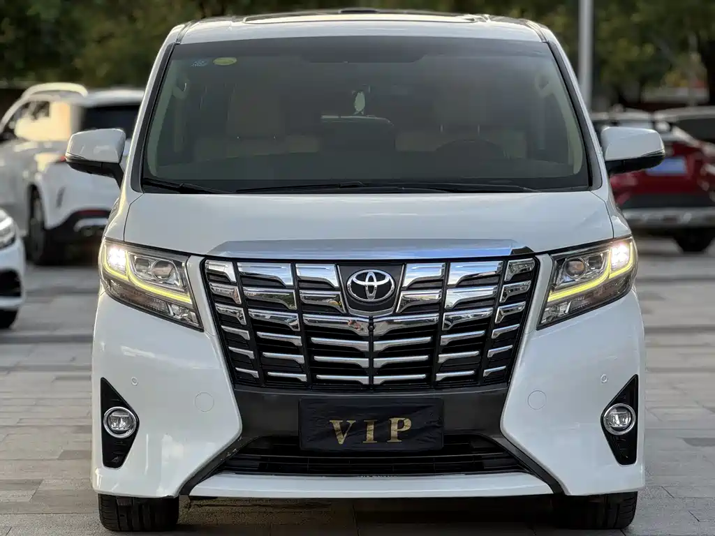 Toyota Alphard 2017 — фото 2
