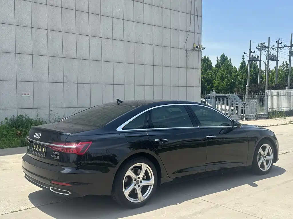 Audi A6L 2021