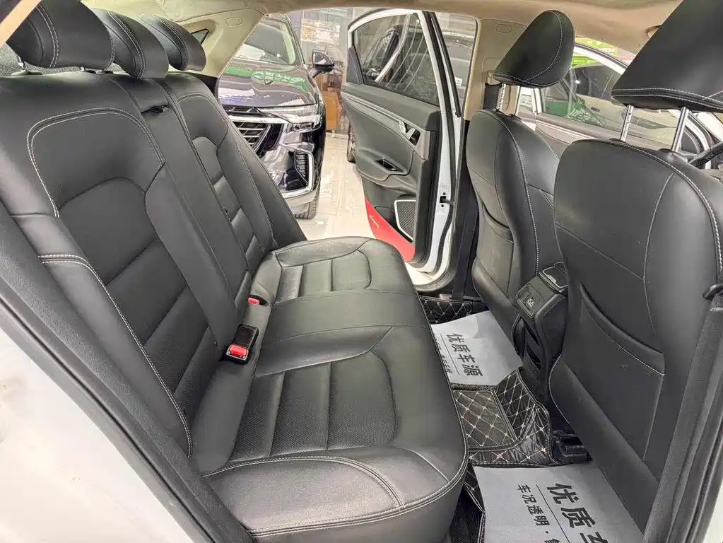 Geely Emgrand GL 2019 — фото 16