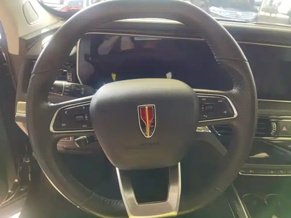 Hongqi HS5 2022