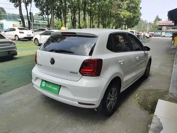 Volkswagen Polo 2016