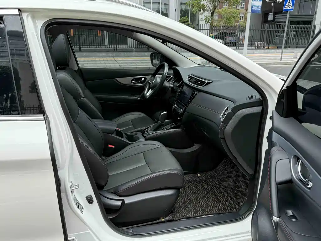 Nissan Qashqai 2023 — фото 4