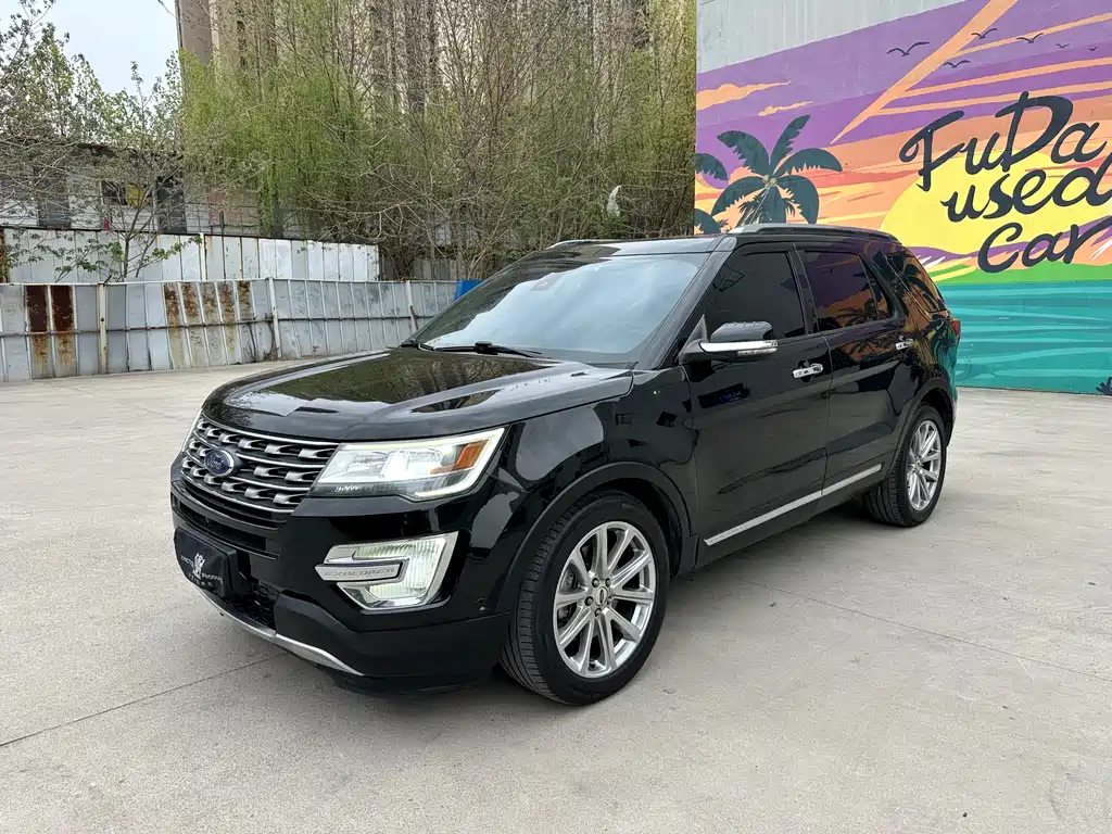 Ford Explorer 2017 — фото 1