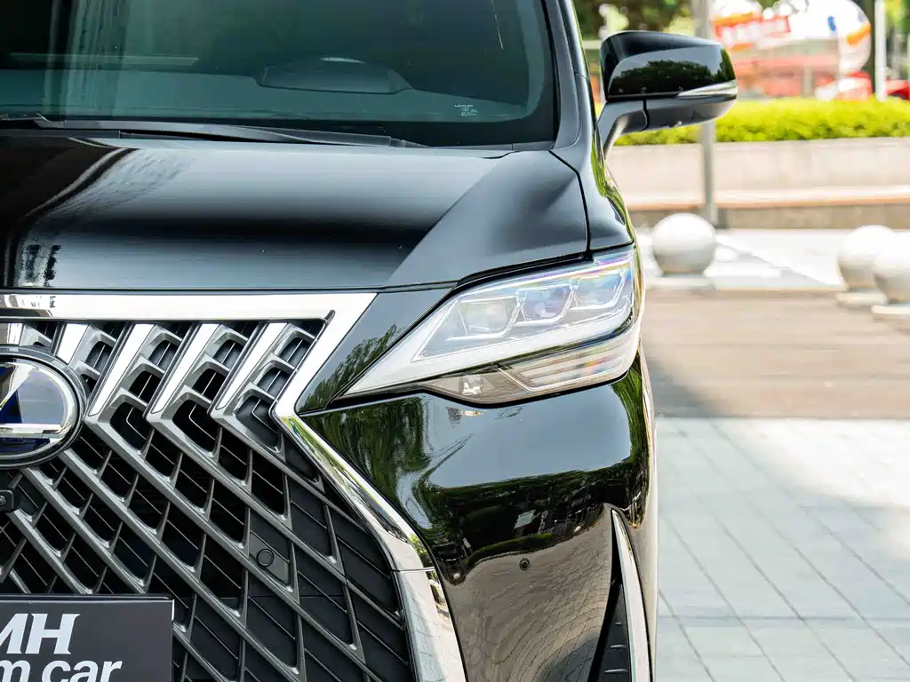 Lexus LM 2023