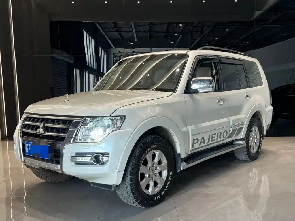 Mitsubishi Pajero 2019 — фото 1