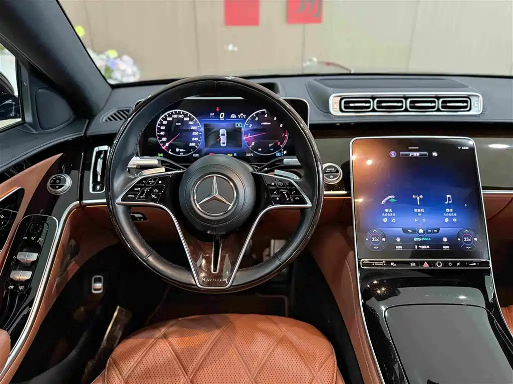 Mercedes-Benz Maybach S-Class 2021 — фото 12