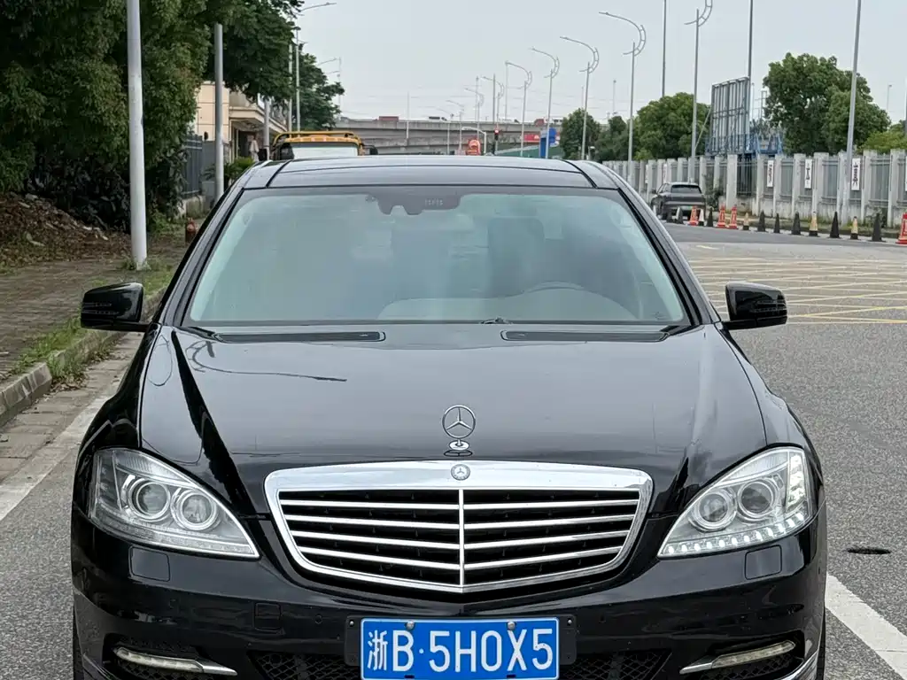 Mercedes-Benz S-Class 2008