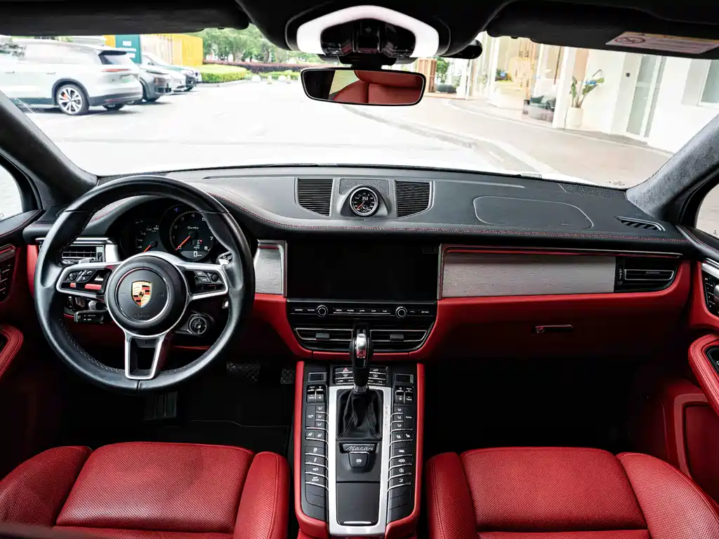 Porsche Macan 2022 — фото 17