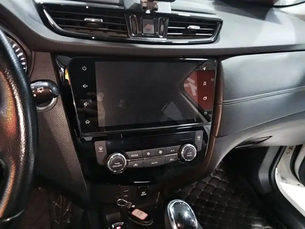 Nissan X-Trail 2019 — фото 13
