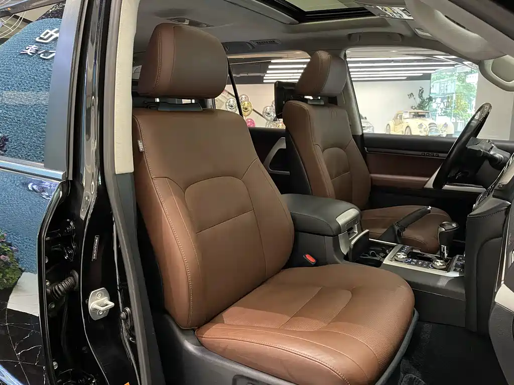 Toyota Land Cruiser 2019 — фото 19