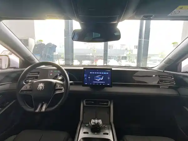 BYD Qin L 2024