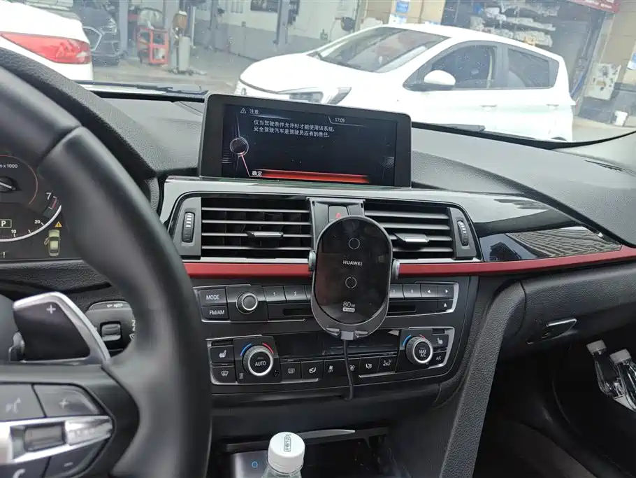 BMW 3 Series 2015 — фото 13