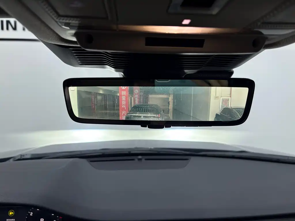 Land Rover Discovery Sport 2024 — фото 14