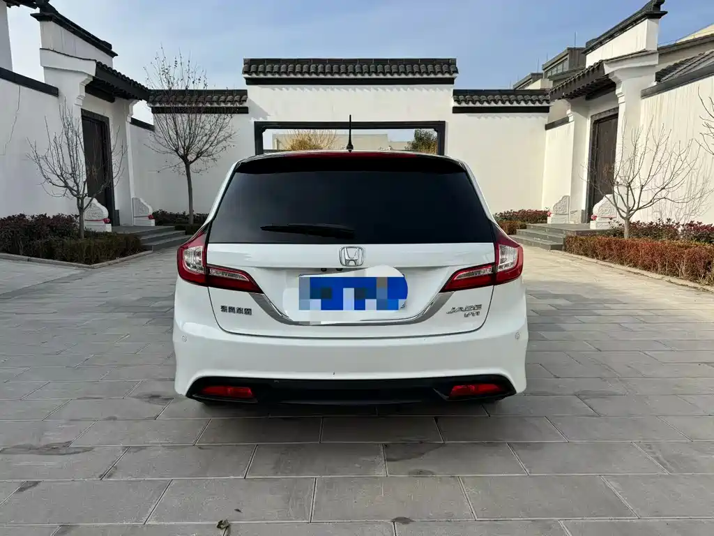 Honda Jade 2015 — фото 8