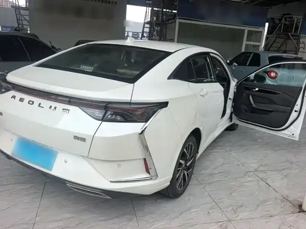 Dongfeng Yixuan 2020