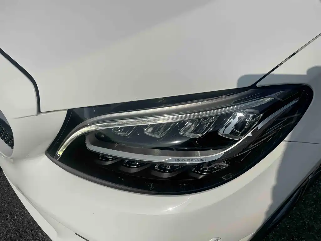 Mercedes-Benz C-Class 2019 — фото 20