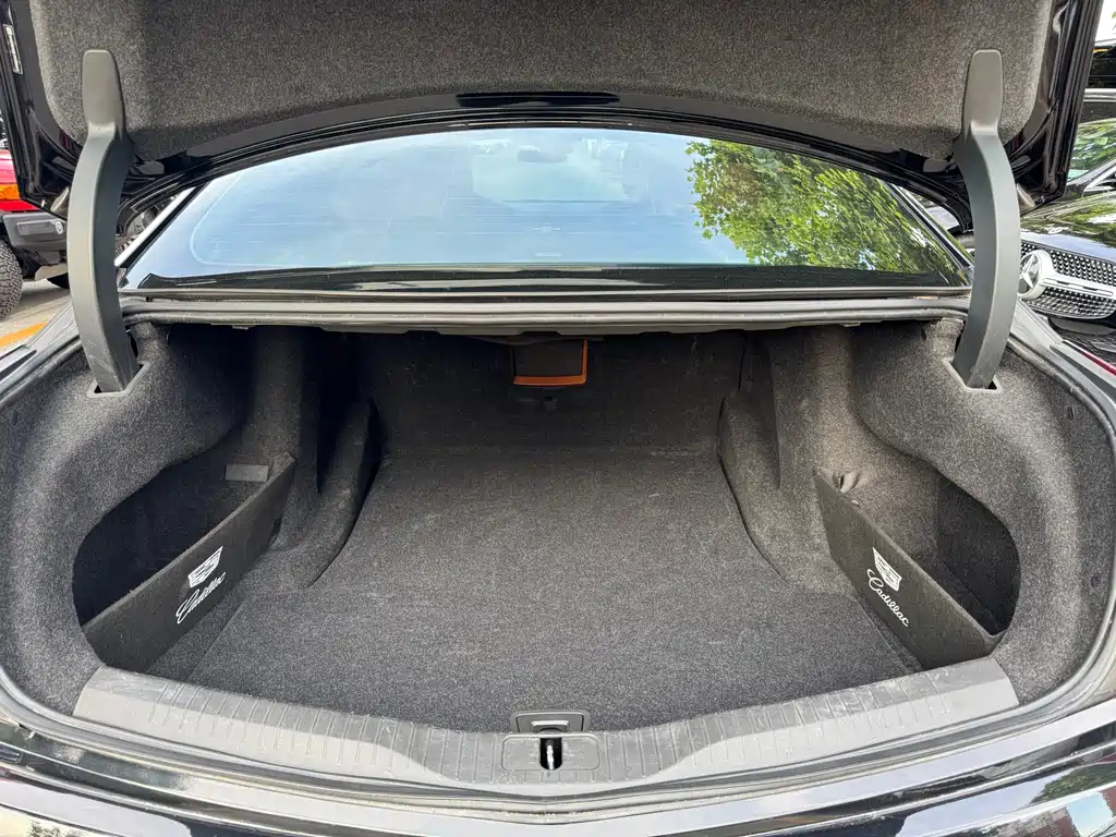 Cadillac CT6 2017 — фото 13