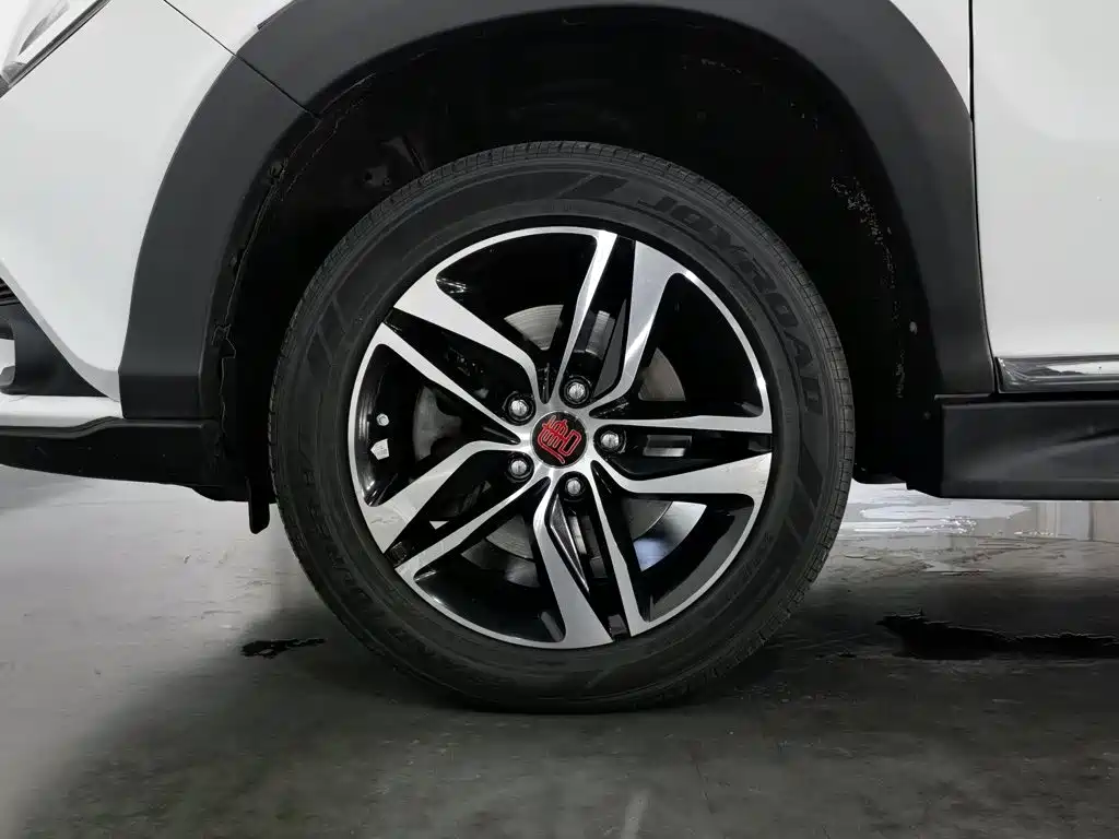 BYD Tang New Energy 2015 — фото 17