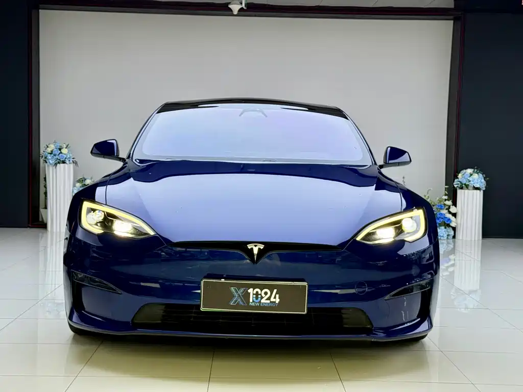 Tesla Model S 2023