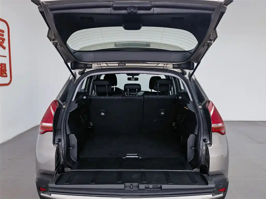 Peugeot 3008 2015 — фото 16
