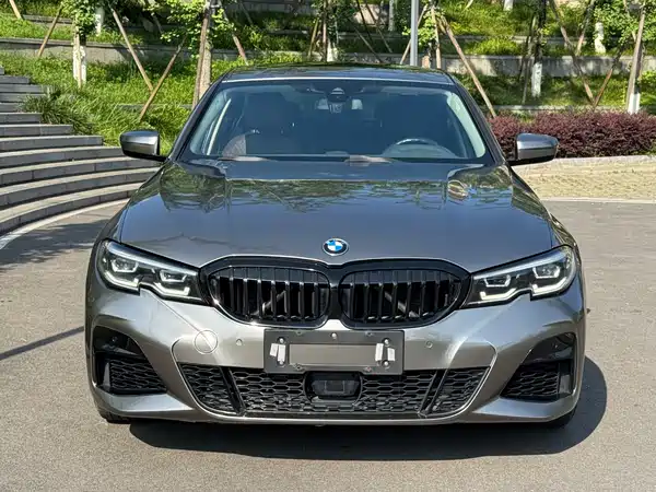 BMW 3 Series 2021