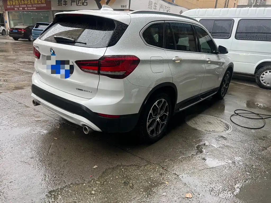 BMW X1 2021 — фото 3