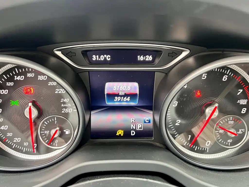 Mercedes-Benz CLA 2017 — фото 12