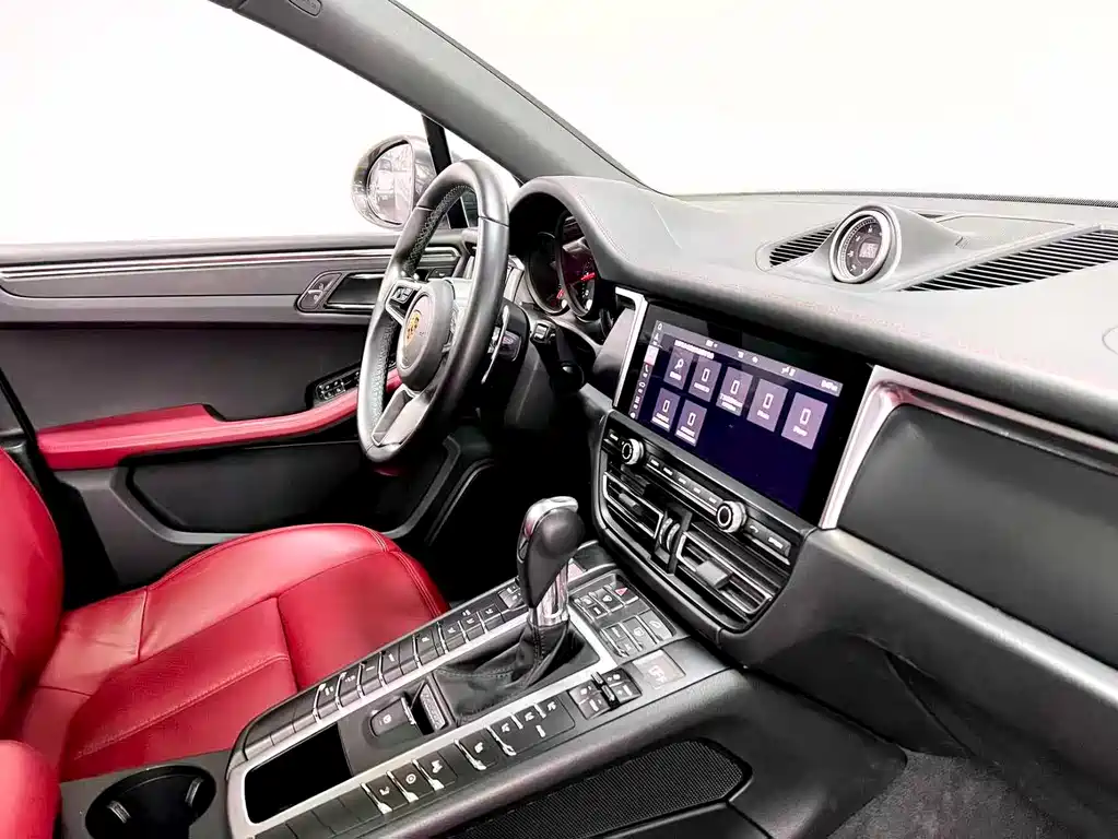 Porsche Macan 2021 — фото 11
