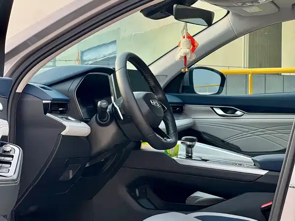 Geely Xingrui 2021