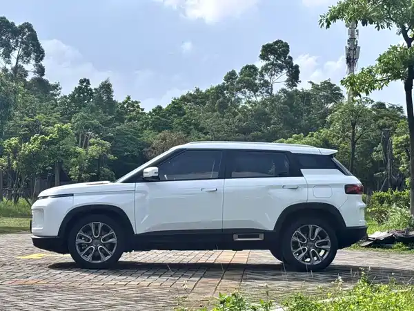Geely ICON 2020