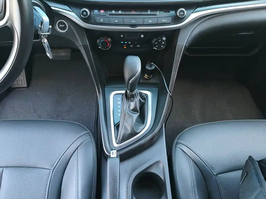 Buick Excelle GT 2020 — фото 14