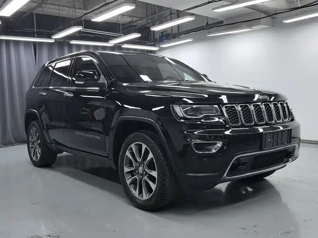 Jeep Grand Cherokee 2019 — фото 3