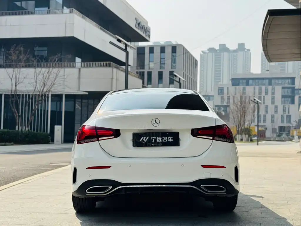Mercedes-Benz A-Class 2019 — фото 20