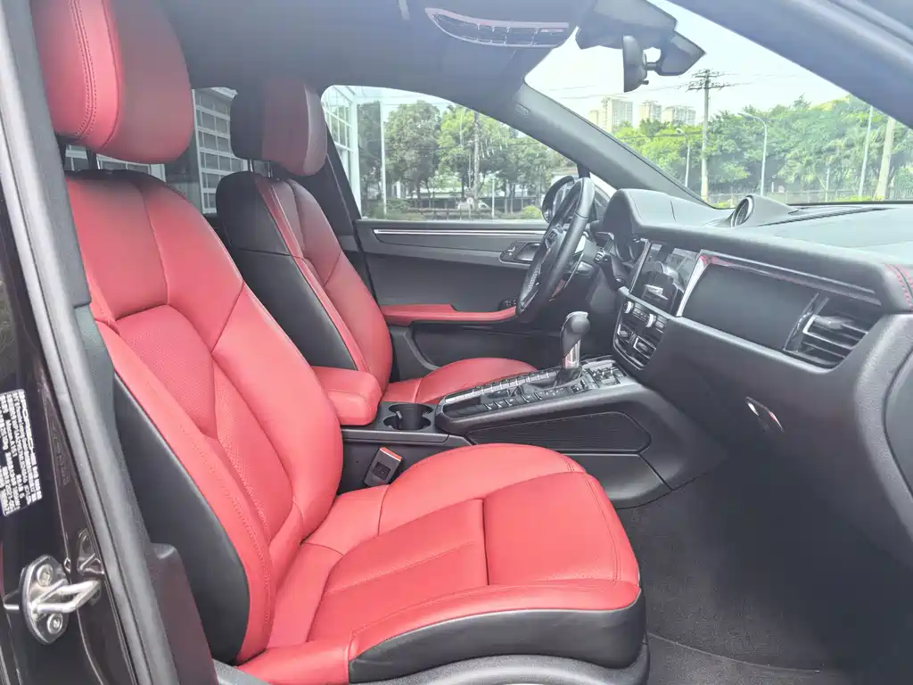 Porsche Macan 2021 — фото 10