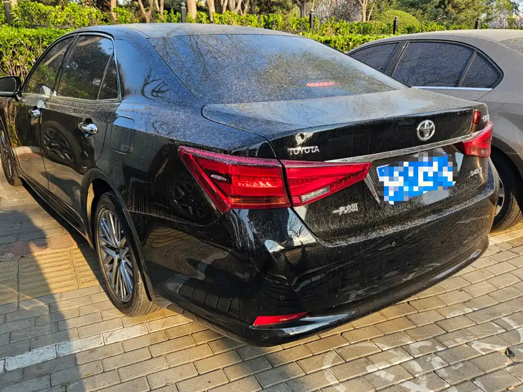 Toyota Crown 2018 — фото 4