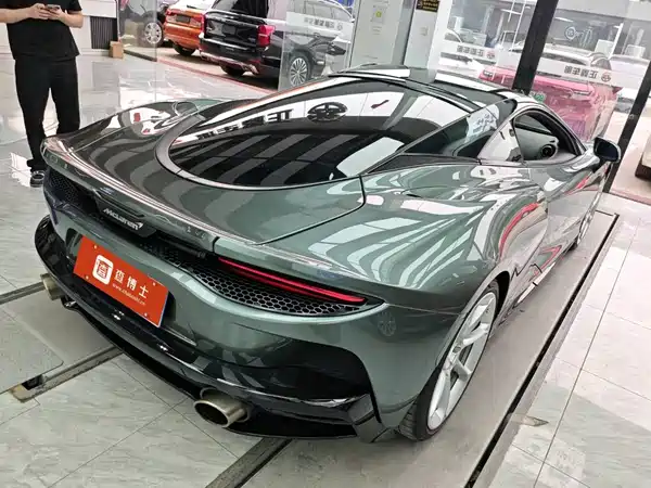 McLaren GT 2021