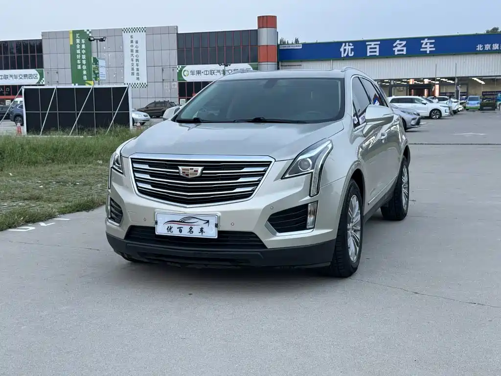 Cadillac XT5 2017 — фото 1
