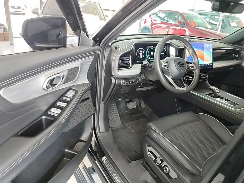GAC Trumpchi GS8 2022 — фото 16
